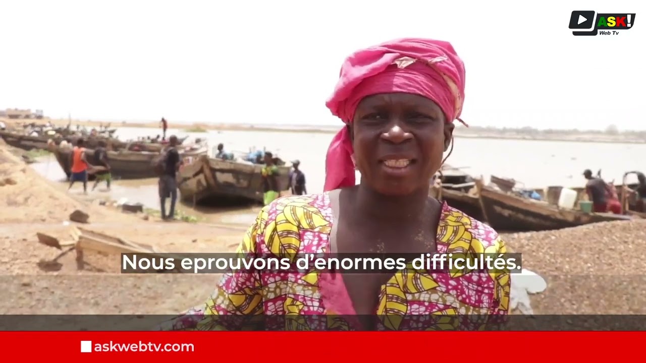 La dure réalité de l’extraction du sable dans le fleuve Niger à Koulikoro